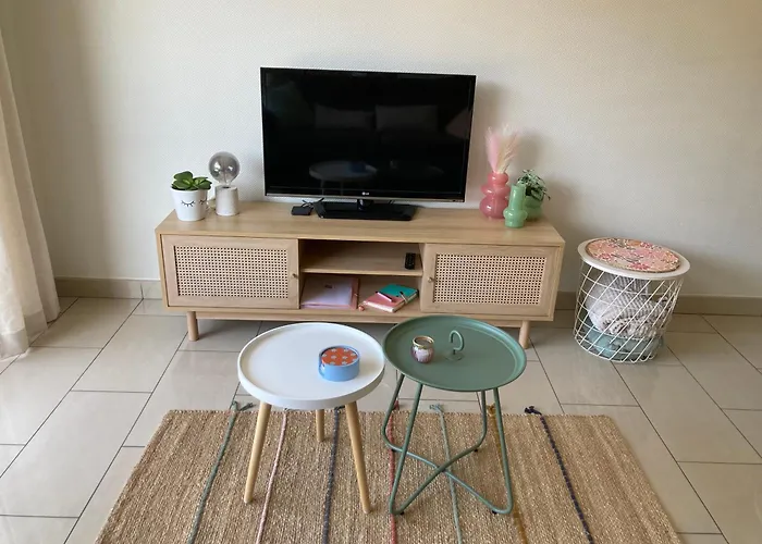 Vista Roses 公寓 *